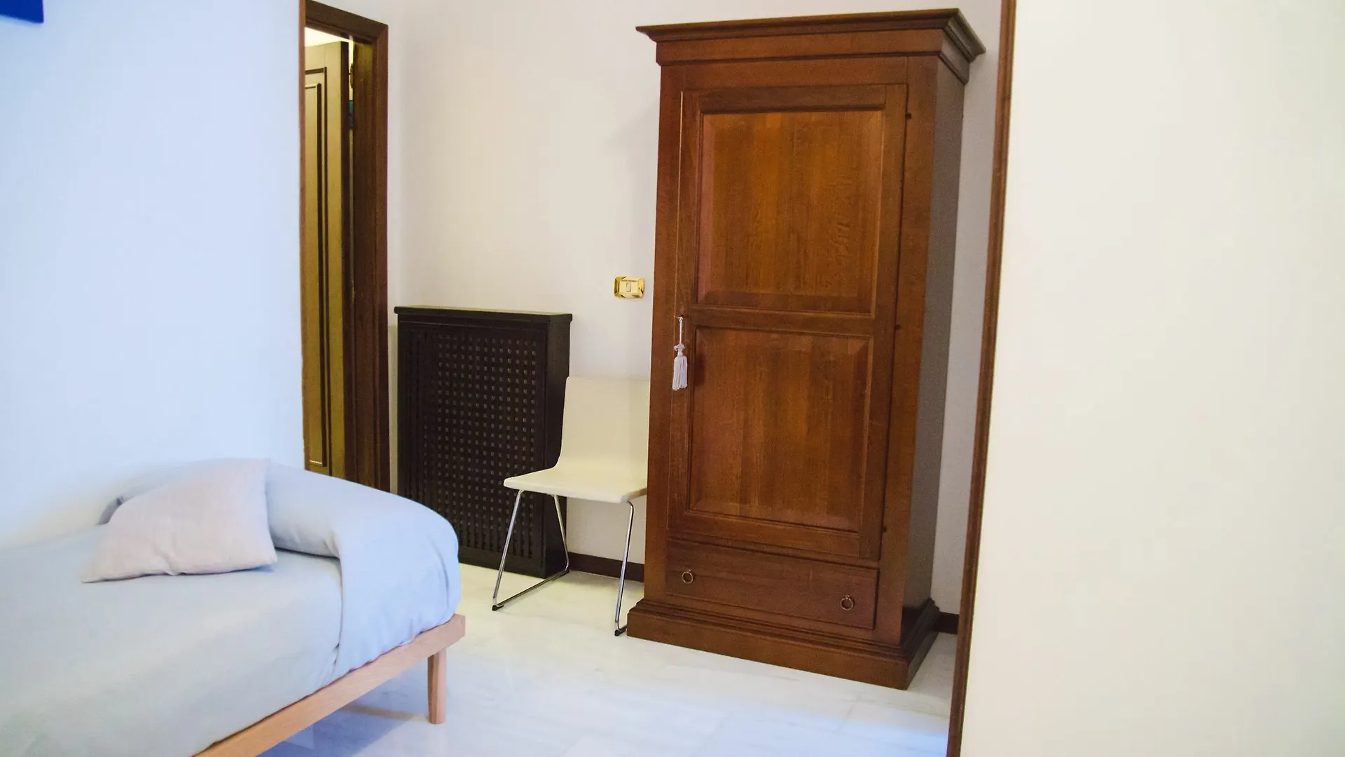 Sweet Rooms In Easy House Naples